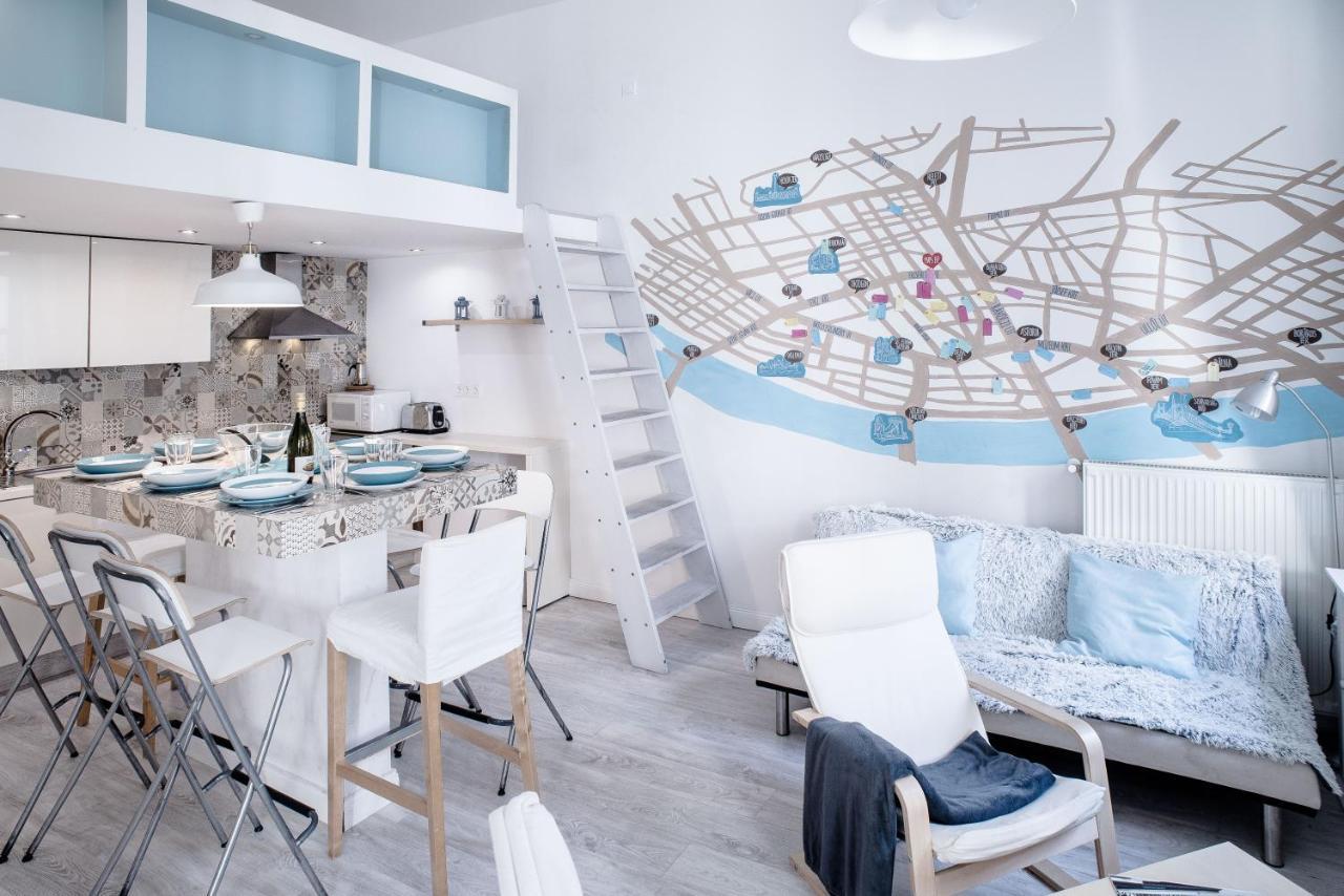 Maps Apartment *
